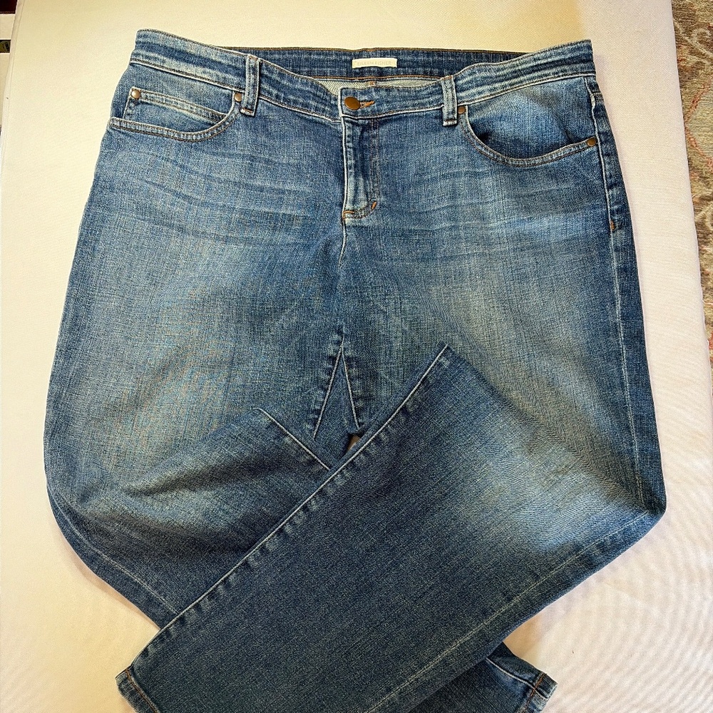 Eileen Fisher, Classic Straight Leg Distressed Jean, size 14